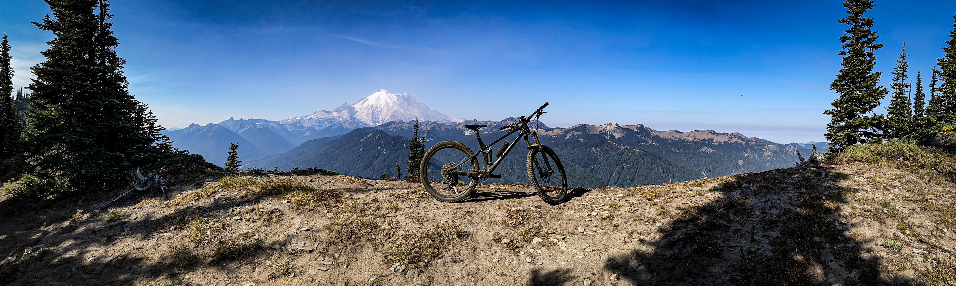 bike on overlook with mount rainier in background